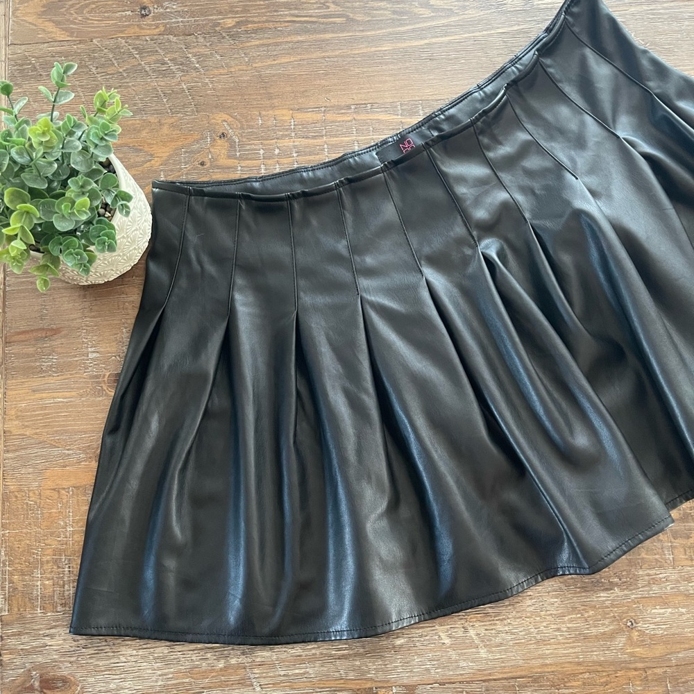 No Boundaries Pleated Faux-Leather Skirt Size XXL